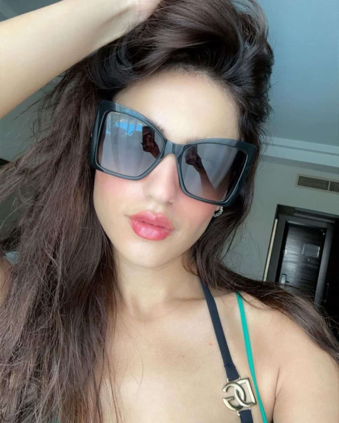 ياسمين عز تتجه إلى الإثارة والإغراء.. والجمهور: جورجينا الغلابة (شاهد)