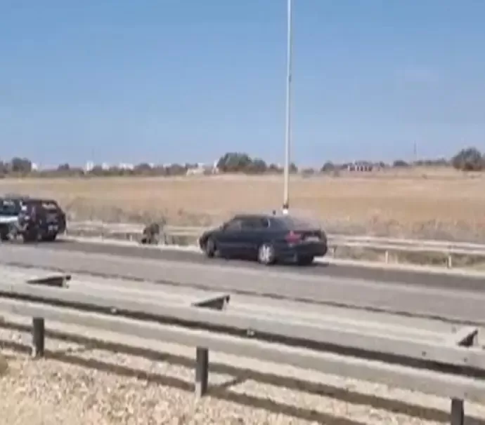 سيارة المستوطن الذي تم قتله بنيران الأمن الإسرائيلي