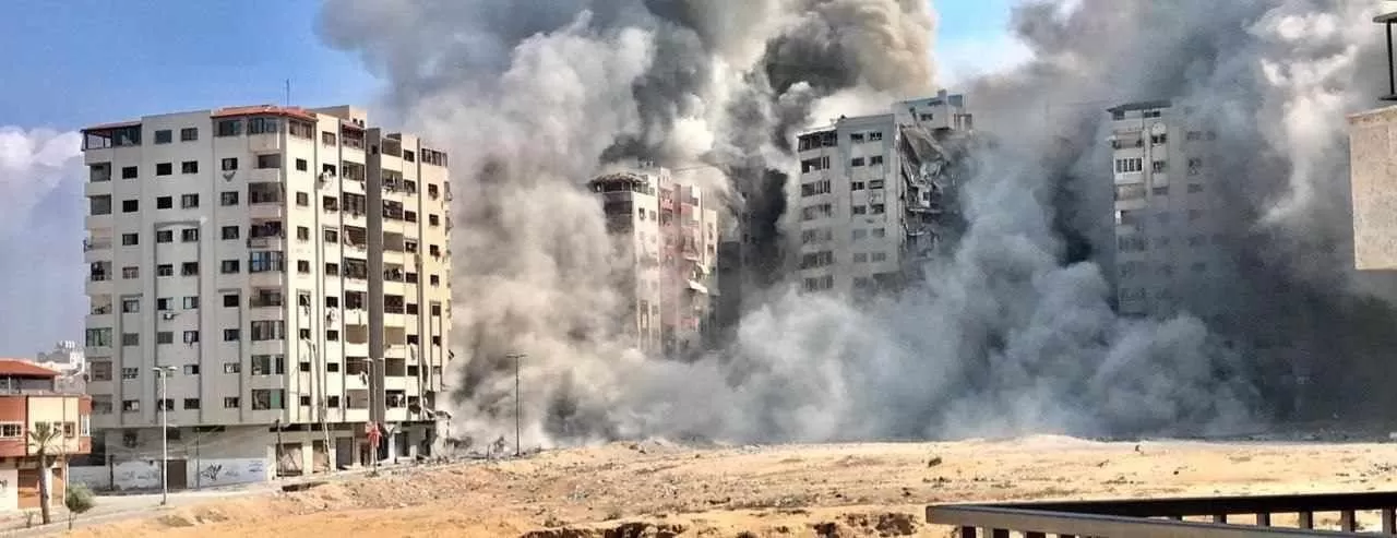 قصف مبان سكنية في غزة 