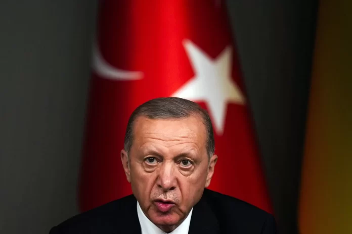 الرئيس التركي أكد أن حماس ليست تنظيما إرهابيا
