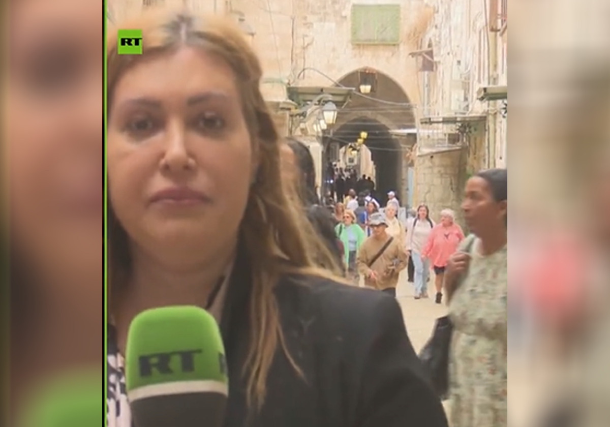 الاعتداء على مراسلة قناة روسيا اليوم في محيط المسجد الأقصى (فيديو)