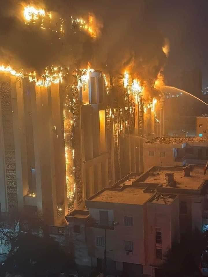 حريق ضخم يلتهم مديرية أمن الإسماعيلية