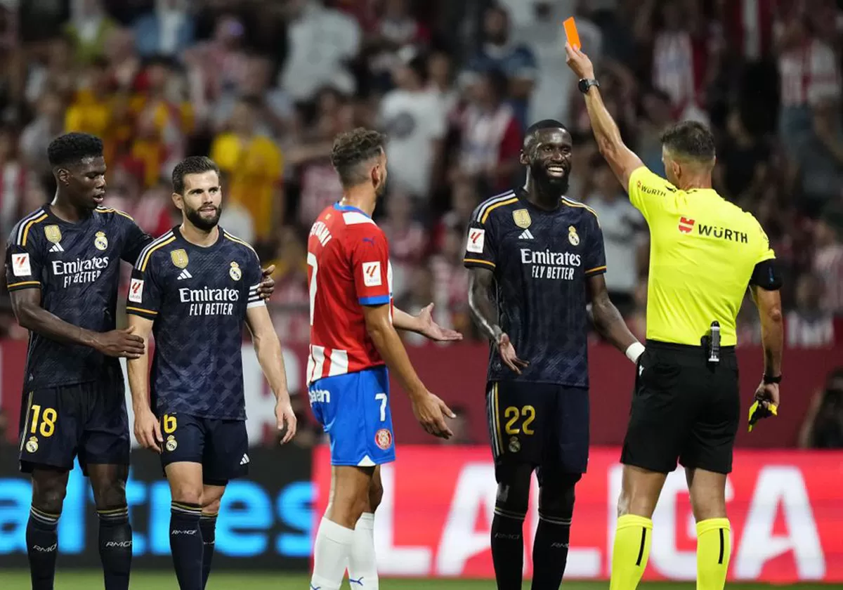 طرد ناتشو لاعب ريال مدريد