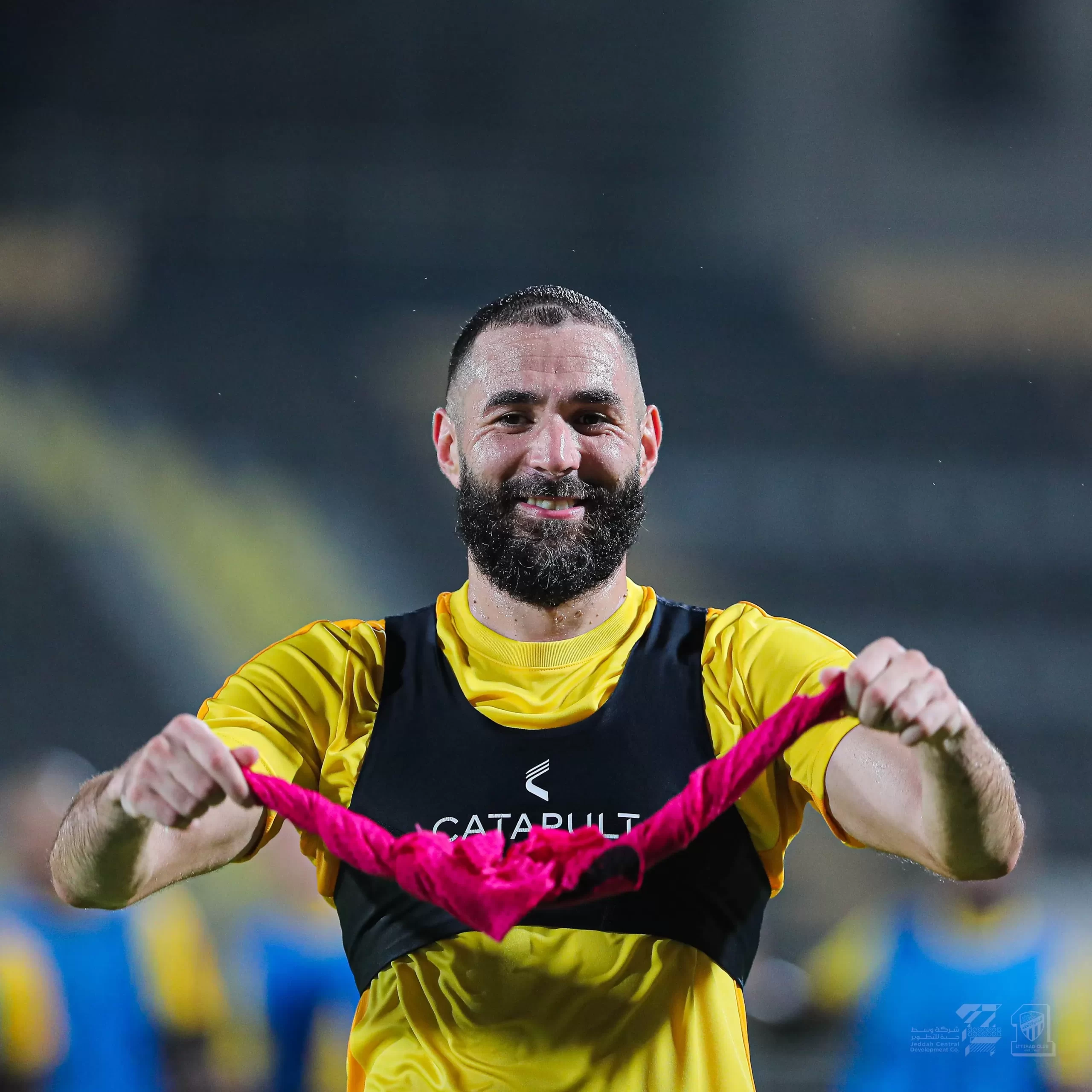 اللاعب بنزيما