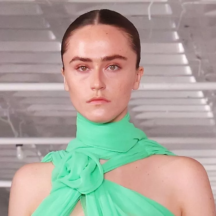 إيلا أمهوف ابنة نائبة الرئيس الأمريكي كامالا هاريس