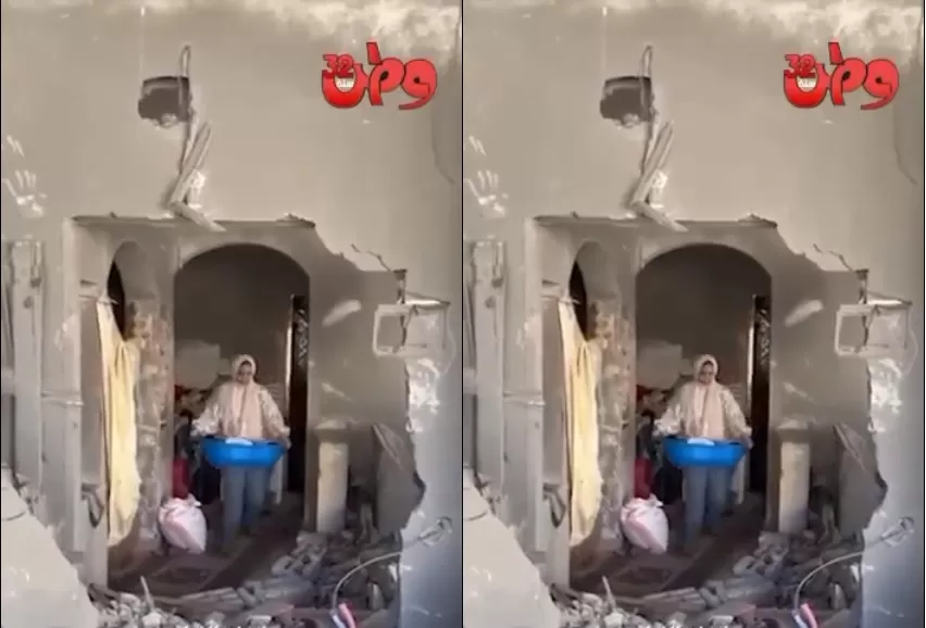 فتاة فلسطينية داخل منزلهم المدمر