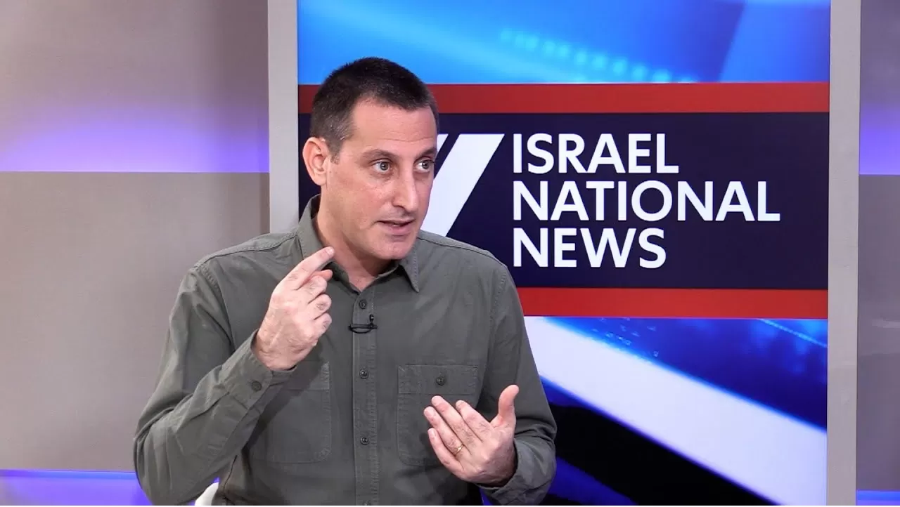 الصحفي الأمريكي الإسرائيلي باراك رافيد