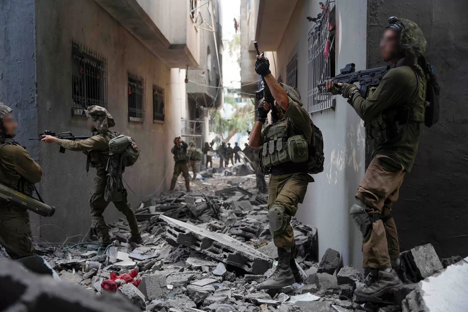 جنود اسرائيليون خلال العملية البرية في غزة