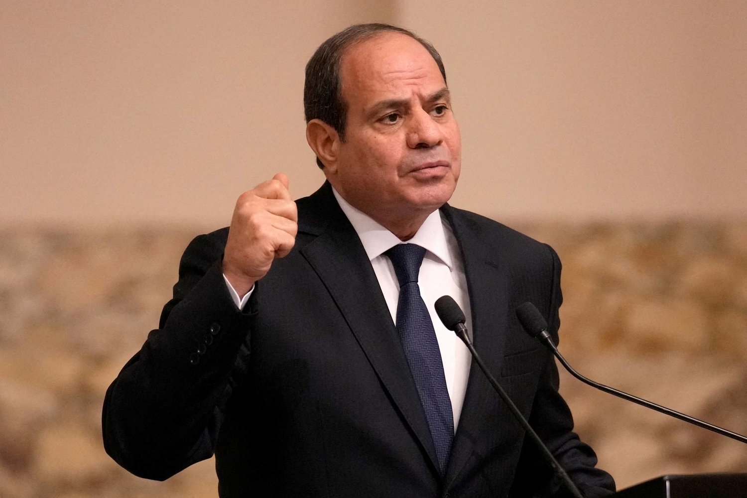 حساب موثق ساخر باسم الرئيس المصري عبد الفتاح السيسي