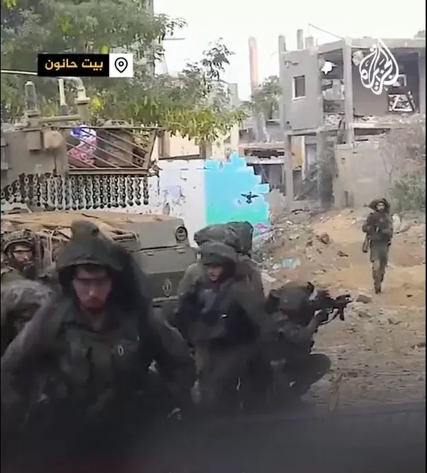 لحظة هروب جنود الاحتلال أمام مقاتلي القسام في غزة