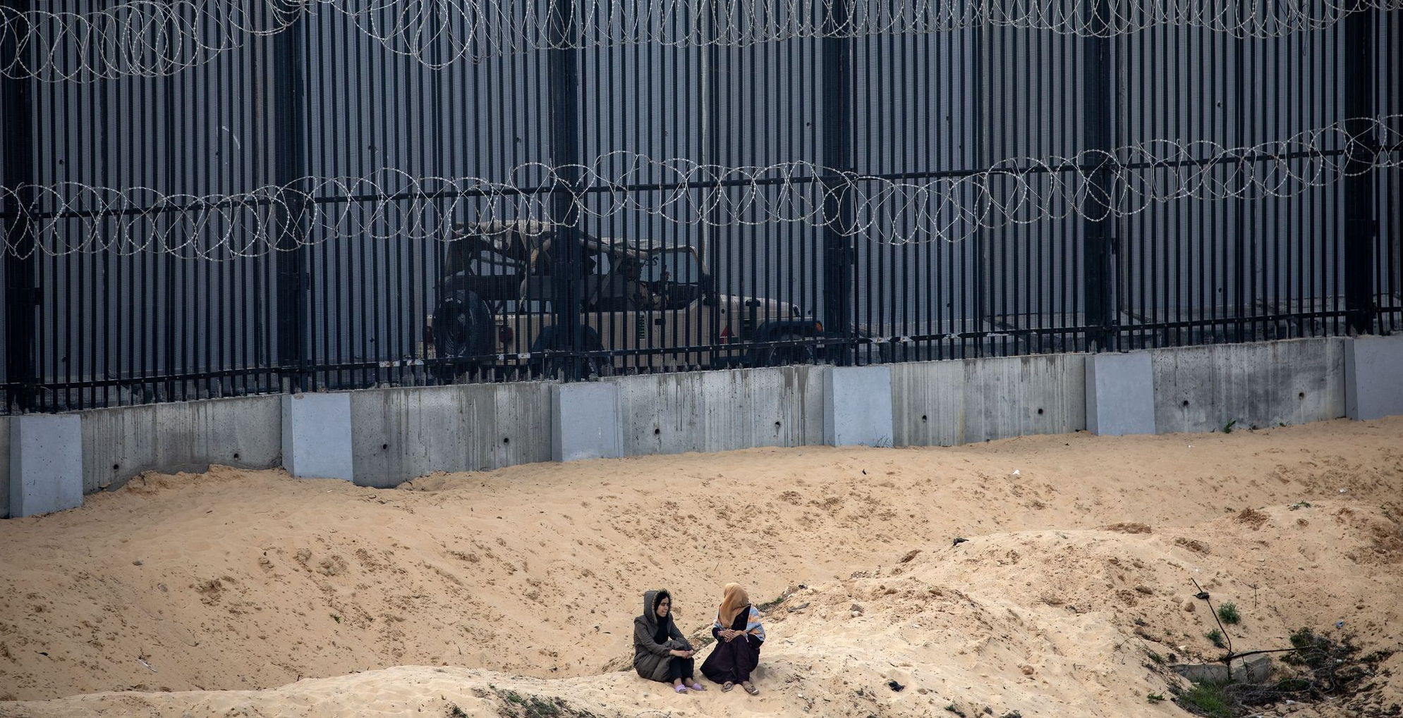 القاهرة رفضت تمركز جنود إسرائيليين على الجانب المصري من الحدود