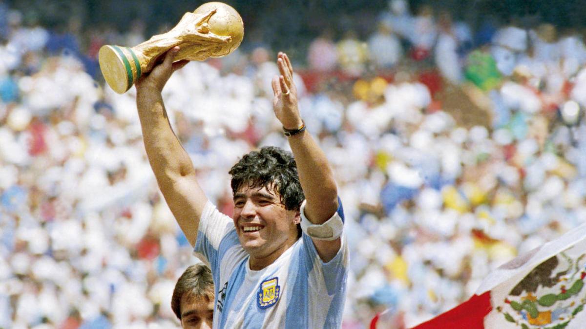 نجل اللاعب الأرجنتيني الراحل دييغو مارادونا فجر مفاجأة بخصوص وفاة والده