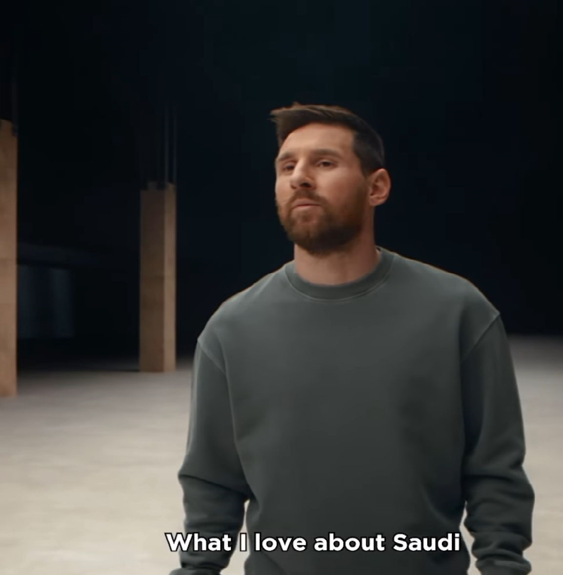 "فتيات المملكة".. إعلان ميسي للسعودية يثير جدلا قبل مواجهة رونالدو