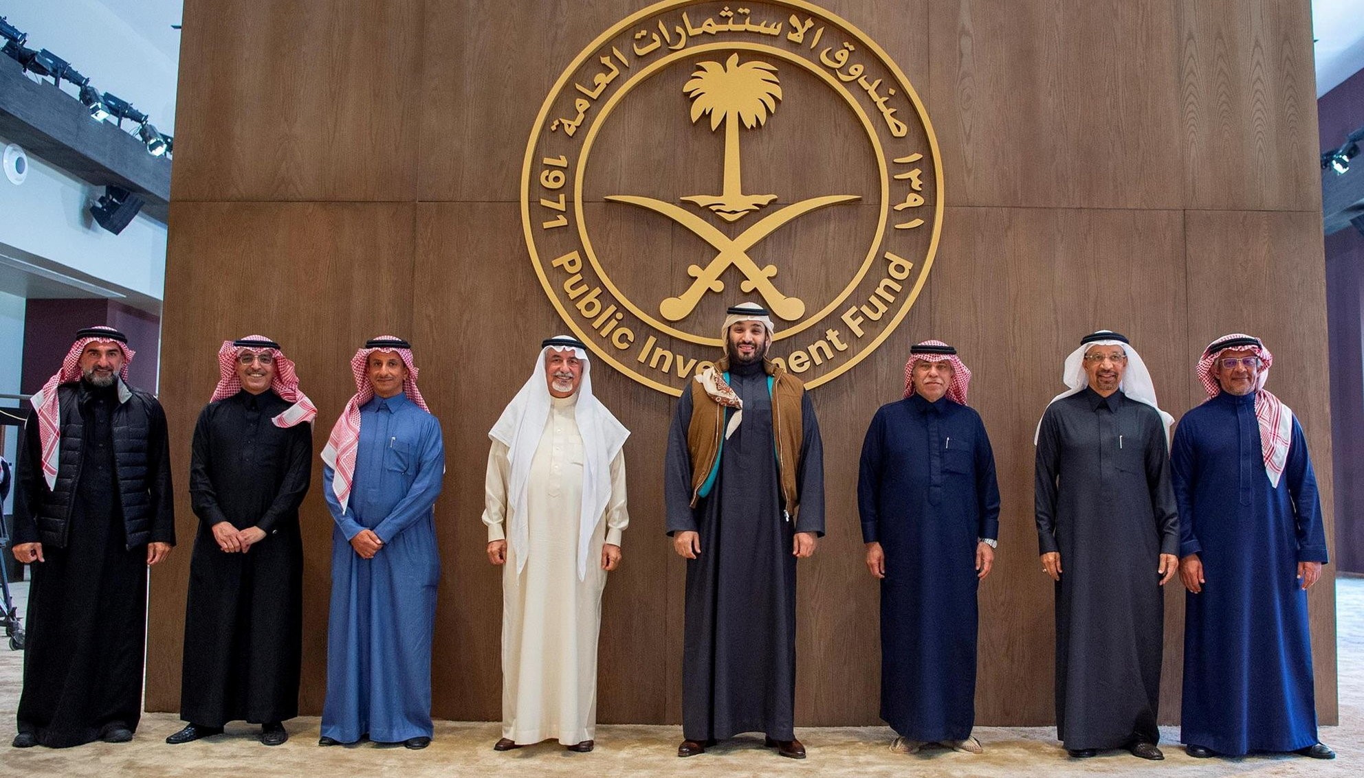 المعارض السعودي عمر بن عبدالعزيز يفضح بالوثائق فساد صندوق الاستثمارات السعودي برئاسة محمد بن سلمان