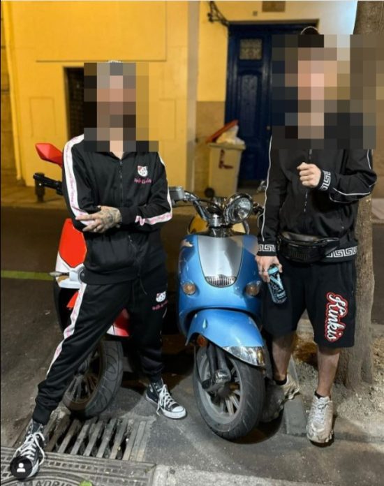 ألقت الشرطة الإسبانية القبض على اثنين من مشاهير "تيك توك" بتهمة تخدير والاعتداء الجنسي على فتيات قاصرات