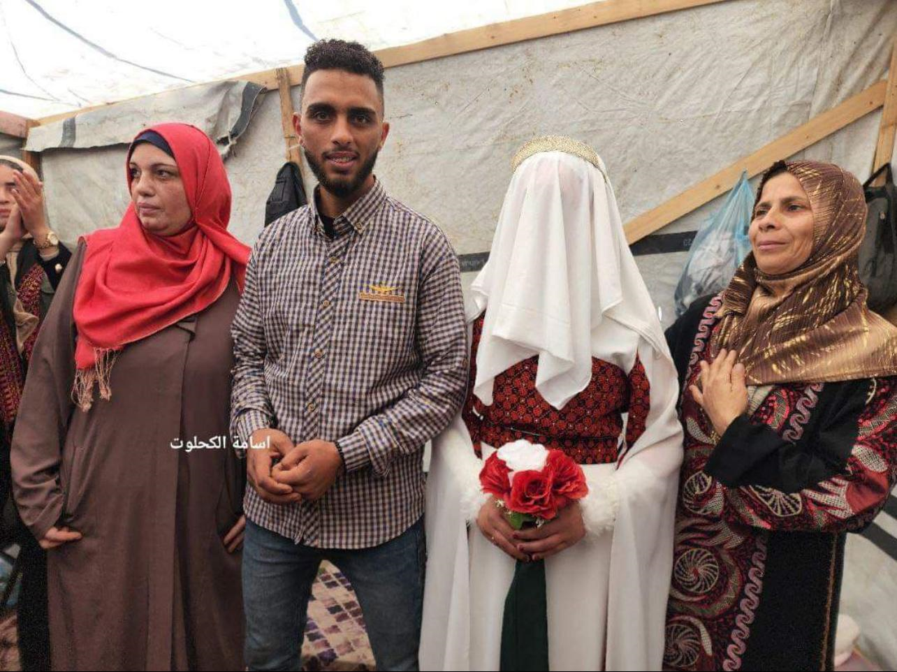 دير البلح.. زفاف فلسطيني يتحدى القصف والحصار وسط غزة