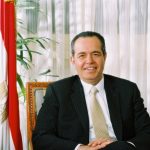 الملياردير المصري البريطاني محمد منصور