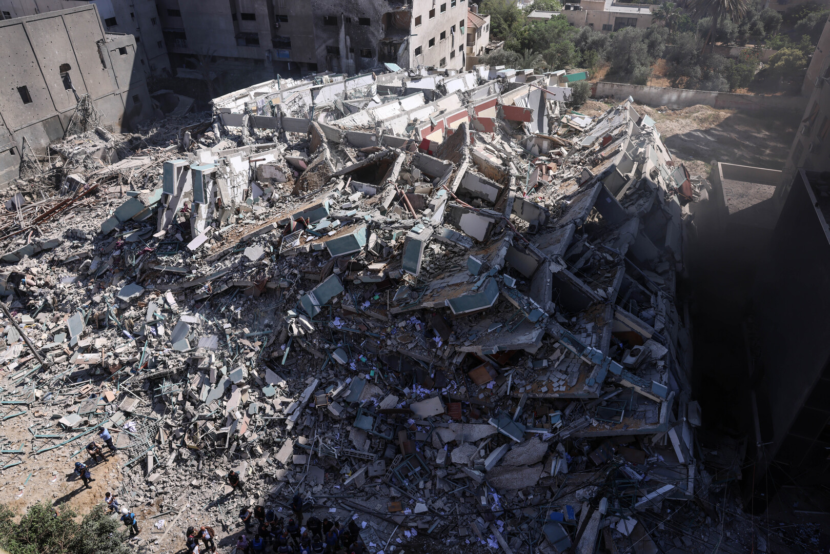 إسرائيل تدمر مدينة حمد التي بنتها قطر قبل سنوات وتحيلها إلى ركام