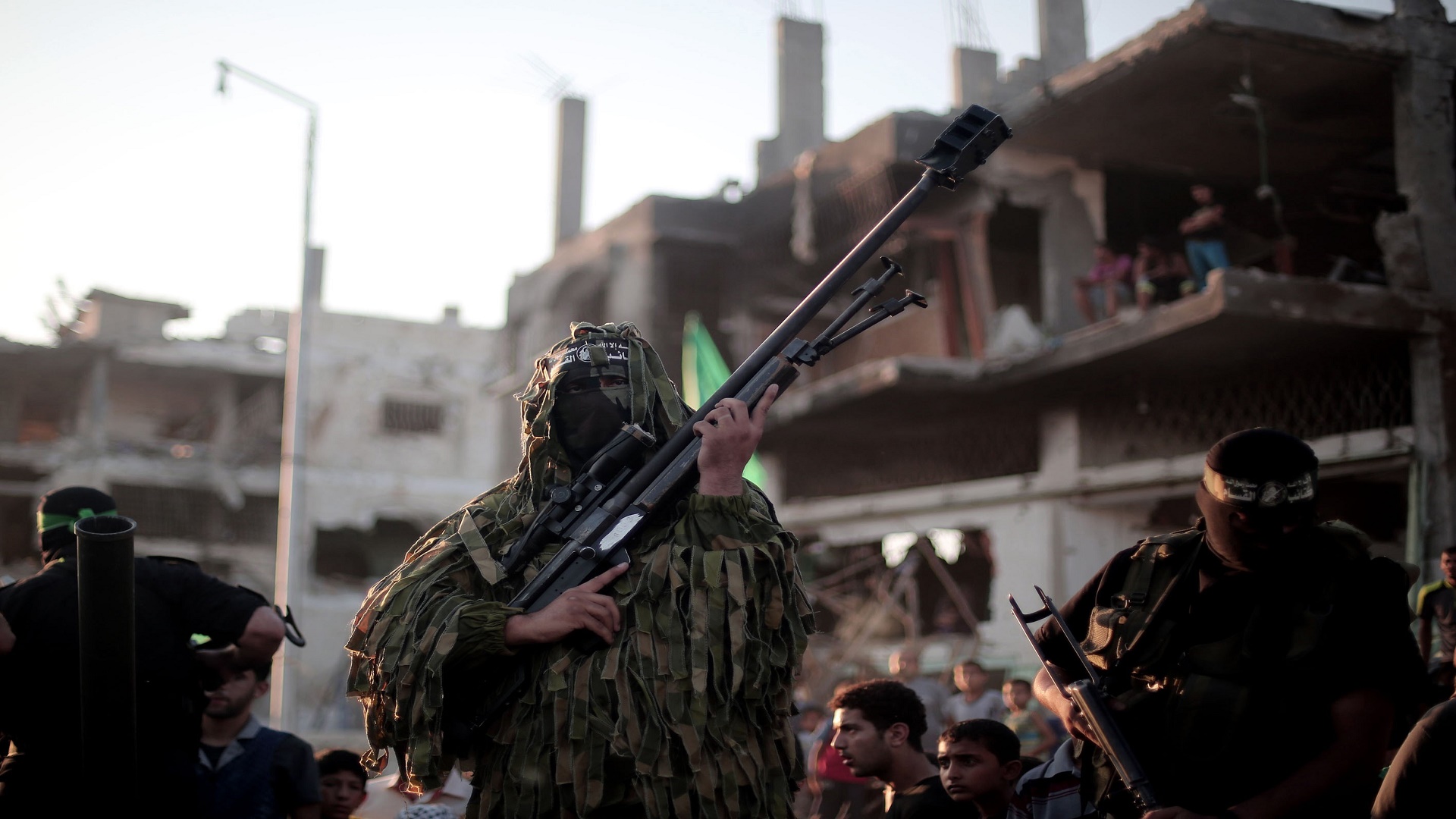 الحوثي يدعو الانظمة العربية إلى تسليح المقاومة في غزة