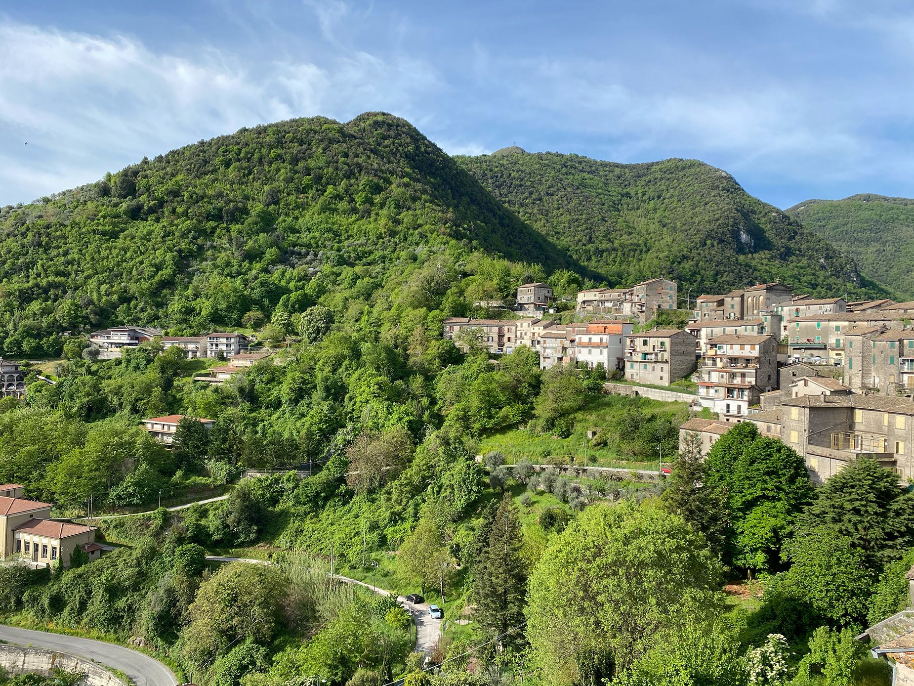 قرية باترشا الإيطالية تعرض منازلها للبيع مقابل 1 يورو.. لا أحد يشتريها