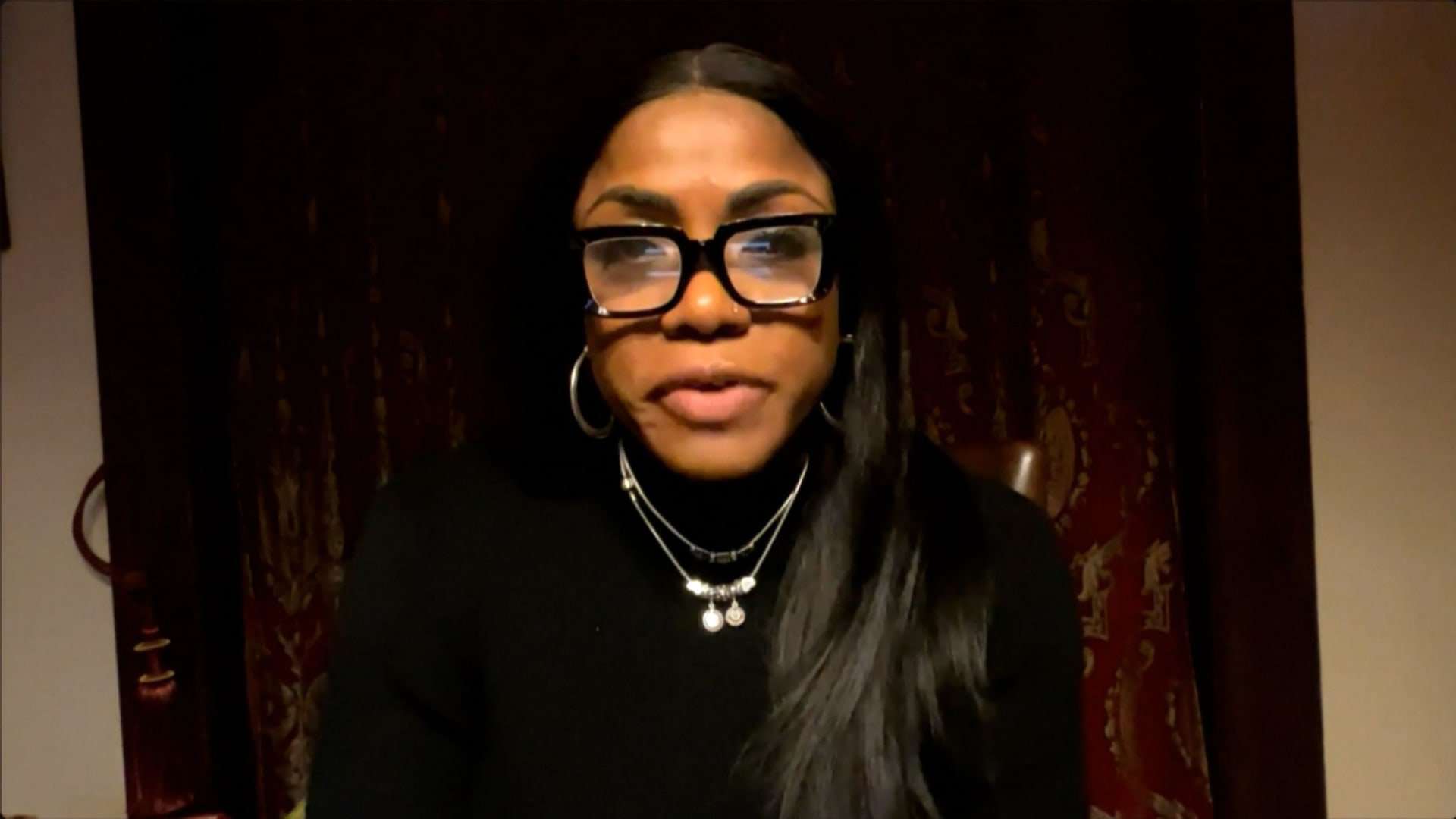 "مزاد للعبيد" في أمريكا يفجر موجة جدل ويستنفر السلطات.. وتحرك عاجل