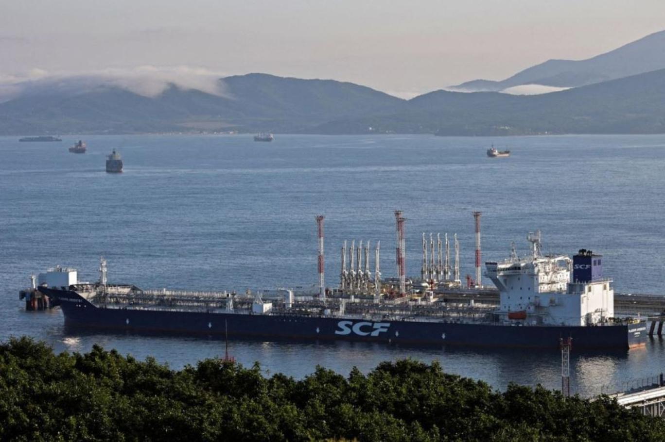 وكالة أمريكية: سلطنة عمان باتت "نقطة ساخنة" لنقل النفط الروسي