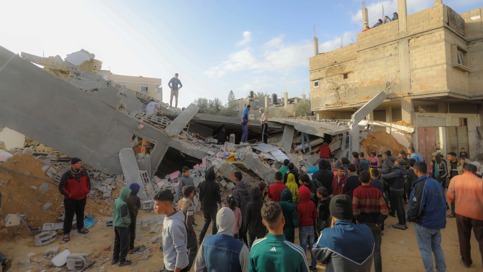 3 نقاط شائكة تعرقل مفاوضات وقف الحرب في غزة