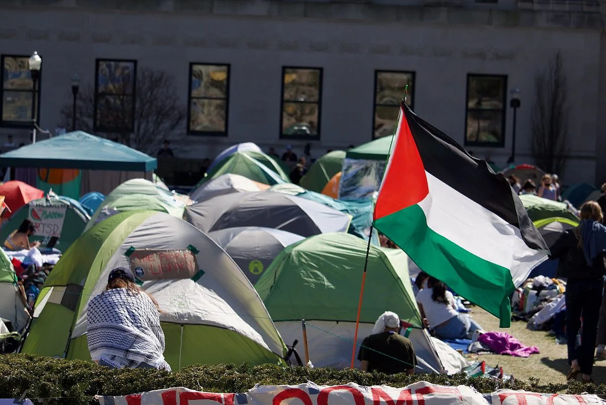 احتجاجات طلبة الجامعات تضامنا مع غزة.. كيف غيّرت الرأي العام الأمريكي؟