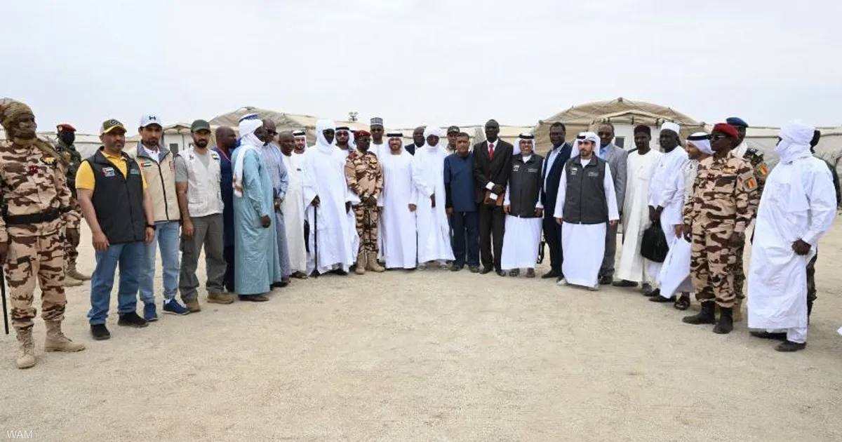 الإمارات التي أشعلت حربا أهلية بالسودان تفتتح مستشفى ميدانياً في تشاد لدعم اللاجئين السودانيين!
