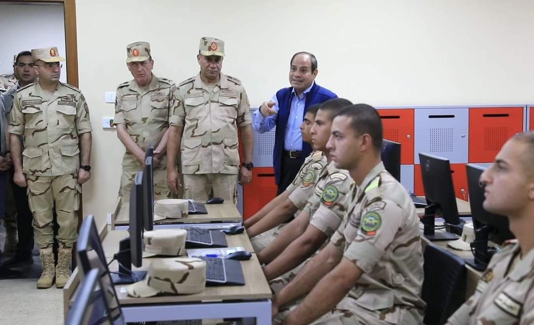 تدريب جنود مصريين على اعتراض “الميركافا” الإسرائيلية بحضور السيسي يثير جدلا (فيديو)