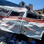 إسرائيل تدمر سيارات إسعاف تبرعت بها سلطنة عمان لأهالي غزة