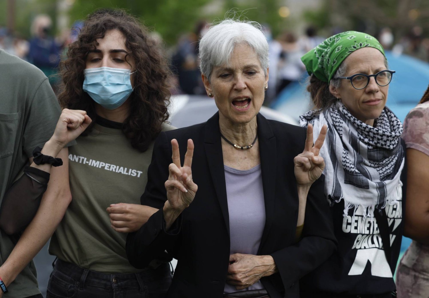 ضحة في أمريكا.. لحظة اعتقال مرشحة رئاسية شاركت في احتجاجات مؤيدة لغزة
