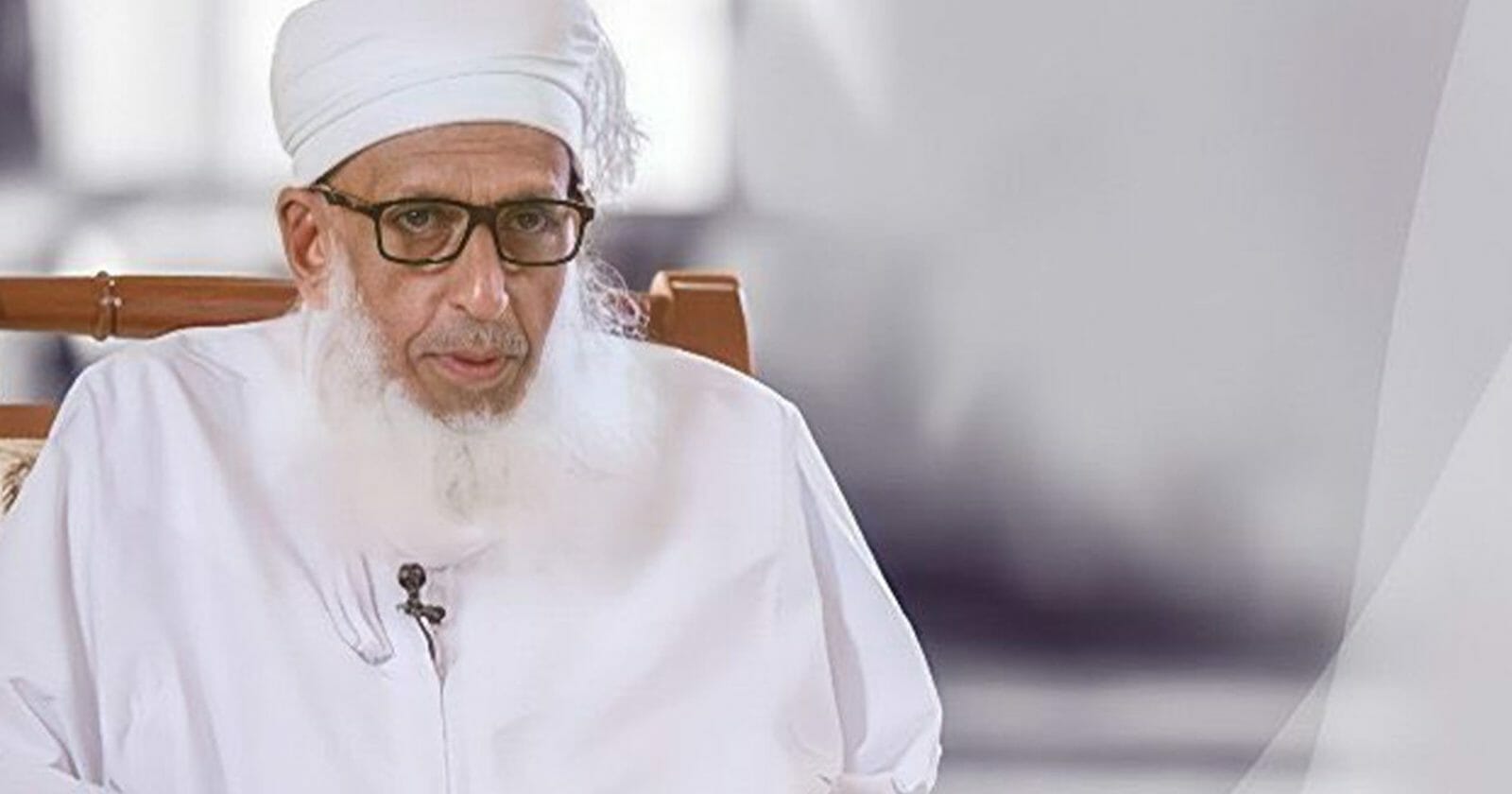 رسالة مفتي سلطنة عمان لكل مسلم على وجه الأرض (فيديو)