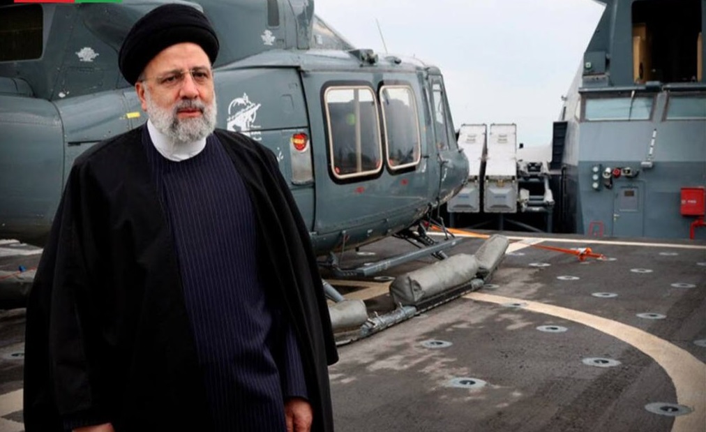قبل لحظات من الكارثة .. فيديو من داخل طائرة الرئيس الإيراني إبراهيم رئيسي