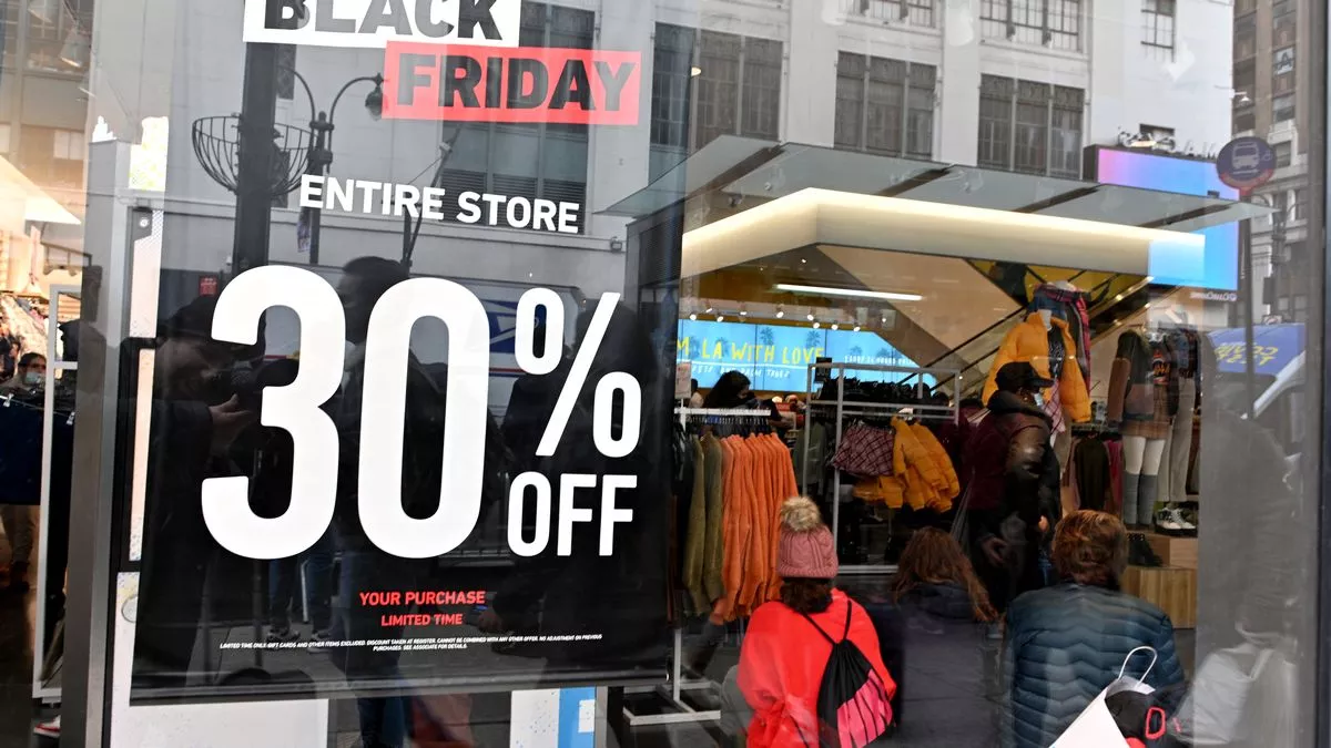 الجمعة السوداء.. هل التخفيضات حقيقية؟