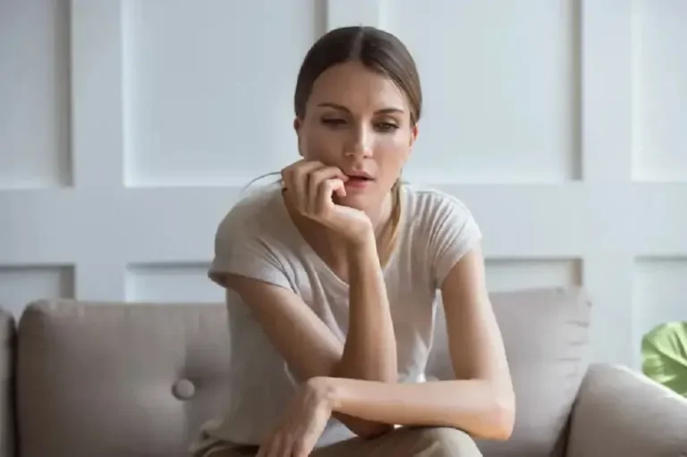 لماذا نخشى الحزن؟ خبيرة نفسية تكشف كيف تتحول أعمق آلامنا إلى ‘قوة خارقة’ للتغيير