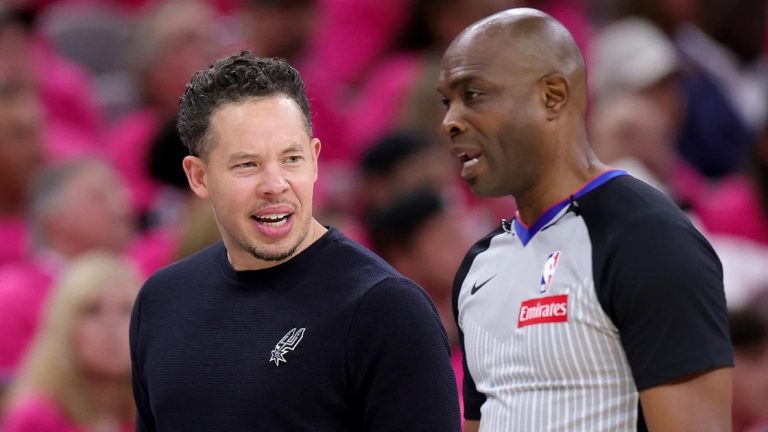 مطالبات في واشنطن للـNBA بإنهاء شراكاتها مع الإمارات، وسط اتهامات لأبوظبي بتوظيف الرياضة لتلميع صورتها رغم دعم مزعوم لقوات الدعم السريع في السودان.