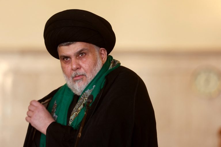 مقتدى الصدر يدعو الفصائل المسلحة إلى وقف الهجمات من العراق ويحذر من جر البلاد إلى حرب إقليمية الصدر يدعو الحرس الثوري والفصائل المتحالفة معه لوقف الهجمات من العراق، محذرا من جر البلاد لصراع إقليمي ومطالبا بغداد بفرض سيادة الدولة.