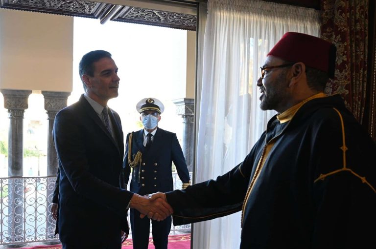 من أزمة سبتة إلى فضيحة بيغاسوس.. كيف استخدم المغرب التجسس والضغط السياسي لتغيير موقف إسبانيا من الصحراء؟ تحقيق يكشف تفاصيل أزمة سبتة بين المغرب وإسبانيا، وقضية تجسس بيغاسوس التي طالت مسؤولين إسبان