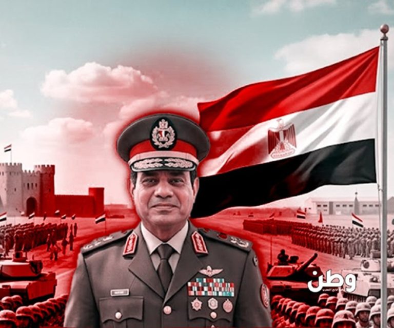 أعلن الرئيس المصري عبد الفتاح السيسي تشكيل القيادة العليا للهيئة القومية لإدارة الأزمات والطوارئ، في خطوة تستهدف تعزيز جاهزية الدولة للتعامل مع الكوارث والأزمات، لكنها أثارت في الوقت نفسه نقاشاً واسعاً بسبب الطابع العسكري الكامل للقيادة الجديدة، في ظل استمرار توسع دور المؤسسة العسكرية في إدارة الملفات التنفيذية داخل مصر. وبحسب القرار الصادر بشأن تشكيل الهيئة، تتولى الهيئة القومية لإدارة الأزمات والطوارئ تنسيق جهود مختلف مؤسسات الدولة في مواجهة الكوارث والأزمات والطوارئ، ورفع مستوى الجاهزية، وتعزيز سرعة الاستجابة في الظروف الاستثنائية، بما يضمن إدارة أكثر فاعلية للأزمات الوطنية. قيادة عسكرية بالكامل اللافت في تشكيل الهيئة أن جميع المناصب القيادية أُسندت إلى قيادات عسكرية وأمنية، دون وجود مسؤولين مدنيين في مواقع القيادة العليا. فقد تقرر تعيين رئيس هيئة عمليات القوات المسلحة رئيساً للهيئة، فيما تولى مدير سلاح الإشارة منصب نائب رئيس الهيئة، بينما أُسند منصب مساعد رئيس الهيئة إلى أحد قيادات وزارة الداخلية. ويرى مؤيدو هذه الخطوة أن إدارة الأزمات تتطلب قيادة تمتلك خبرة في التخطيط الاستراتيجي والتنسيق بين مختلف أجهزة الدولة، وهي خبرات تتمتع بها المؤسسات العسكرية والأمنية، خصوصاً في ظل التحديات الأمنية والإقليمية التي تواجهها مصر. مهام الهيئة الجديدة وفق القرار، ستتولى الهيئة مسؤولية تنسيق جهود الوزارات والأجهزة المختلفة عند وقوع الأزمات والكوارث والطوارئ، مع وضع خطط الاستجابة ورفع جاهزية مؤسسات الدولة، إضافة إلى متابعة تنفيذ الإجراءات اللازمة لضمان سرعة التعامل مع الحالات الطارئة. كما يُنتظر أن تكون الهيئة مسؤولة عن التنسيق بين المؤسسات المدنية والعسكرية والأمنية خلال الأزمات الكبرى، بما يشمل الكوارث الطبيعية والحوادث واسعة النطاق والطوارئ الوطنية. جدل حول توسع الدور العسكري في المقابل، أثار تشكيل الهيئة انتقادات من بعض المراقبين، الذين اعتبروا أن القيادة العسكرية الكاملة للهيئة تعكس استمرار اتساع حضور المؤسسة العسكرية في إدارة مؤسسات الدولة، بعد سنوات شهدت توسع دور الجيش في قطاعات الاقتصاد، والبنية التحتية، والمشروعات القومية. ويرى منتقدون أن غياب القيادات المدنية عن المناصب العليا داخل الهيئة يطرح تساؤلات بشأن طبيعة العلاقة بين المؤسسات التنفيذية المدنية والأجهزة العسكرية في إدارة الملفات المرتبطة بالأزمات والطوارئ. في المقابل، لا تتضمن البيانات الرسمية المعلنة ما يشير إلى تقليص دور الوزارات أو الأجهزة المدنية، إذ ينص القرار على أن الهيئة تتولى التنسيق بين مختلف مؤسسات الدولة خلال إدارة الأزمات. خطوة تأتي بعد افتتاح القيادة الاستراتيجية ويأتي الإعلان عن تشكيل الهيئة بعد أيام من افتتاح مقر القيادة الاستراتيجية في العاصمة الإدارية الجديدة، في إطار سلسلة خطوات تتعلق بتطوير منظومة القيادة والسيطرة وإدارة الأزمات على المستوى الوطني. ويرى متابعون أن إنشاء الهيئة يعكس توجه الدولة نحو بناء منظومة مركزية لإدارة الطوارئ، في ظل التحديات الأمنية والإقليمية، وتزايد الحاجة إلى التنسيق السريع بين مختلف الأجهزة الحكومية والعسكرية. ترقب لدور الهيئة ومع بدء عمل الهيئة القومية لإدارة الأزمات والطوارئ، تتجه الأنظار إلى كيفية ممارسة اختصاصاتها خلال المرحلة المقبلة، وطبيعة التنسيق الذي ستقيمه مع الوزارات والهيئات المدنية والأجهزة الأمنية والعسكرية عند التعامل مع الأزمات والكوارث، ومدى تأثير هذا النموذج الجديد على آليات إدارة الطوارئ داخل الدولة المصرية.