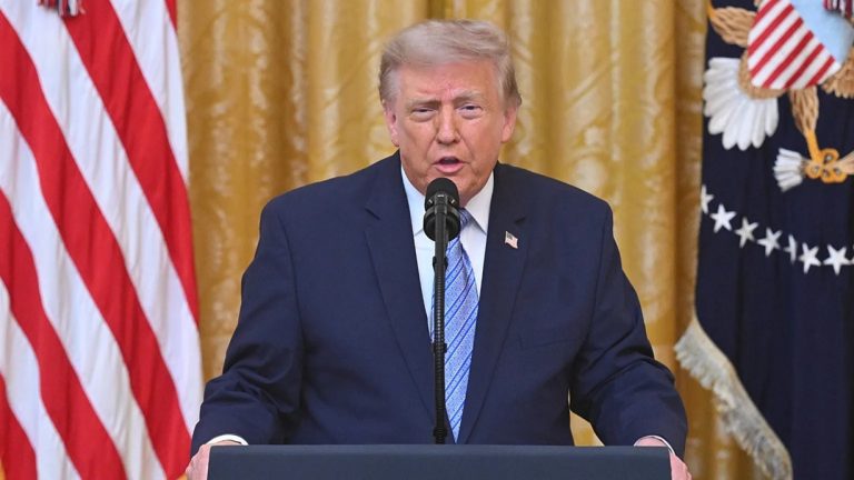 الحرب مع إيران تدفع واشنطن لإعادة التفكير في نفوذها بالشرق الأوسط.. التنمية بديلاً عن القوة العسكرية بعد حرب إيران، تتصاعد في واشنطن دعوات لاعتماد الاستثمار ودعم القطاع الخاص كأدوات نفوذ أكثر استدامة لترسيخ الاستقرار في الشرق الأوسط.