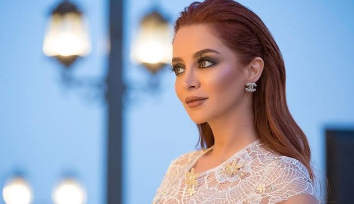 من الشاشة إلى البرلمان.. الفنانة روزينا لاذقاني تنضم إلى مجلس الشعب السوري من الشاشة إلى البرلمان.. الفنانة روزينا لاذقاني تنضم إلى مجلس الشعب السوري