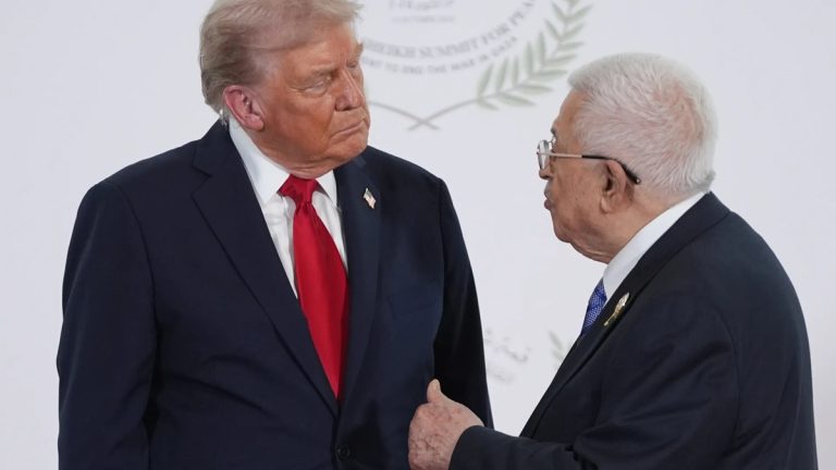 الاتحاد الأوروبي يضغط على واشنطن للتراجع عن منع الوفد الفلسطيني من دخول الأمم المتحدة.. ماذا وراء القرار الأميركي؟ الاتحاد الأوروبي يطالب واشنطن بإعادة النظر في منع مسؤولين فلسطينيين من دخول الولايات المتحدة للمشاركة في اجتماعات الجمعية العامة للأمم المتحدة.