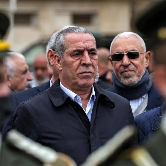 مصادر بفتح: عباس يتجه لتأجيل انتخابات التشريعي الفلسطيني بتحريض من حسين الشيخ حسين الشيخ